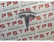 Логотип "T" кришки багажника б/в Tesla Model S, 1016365-00-B