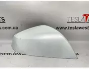 Кришка правого дзеркала біла Tesla Model S Plaid, 1622236-00-A